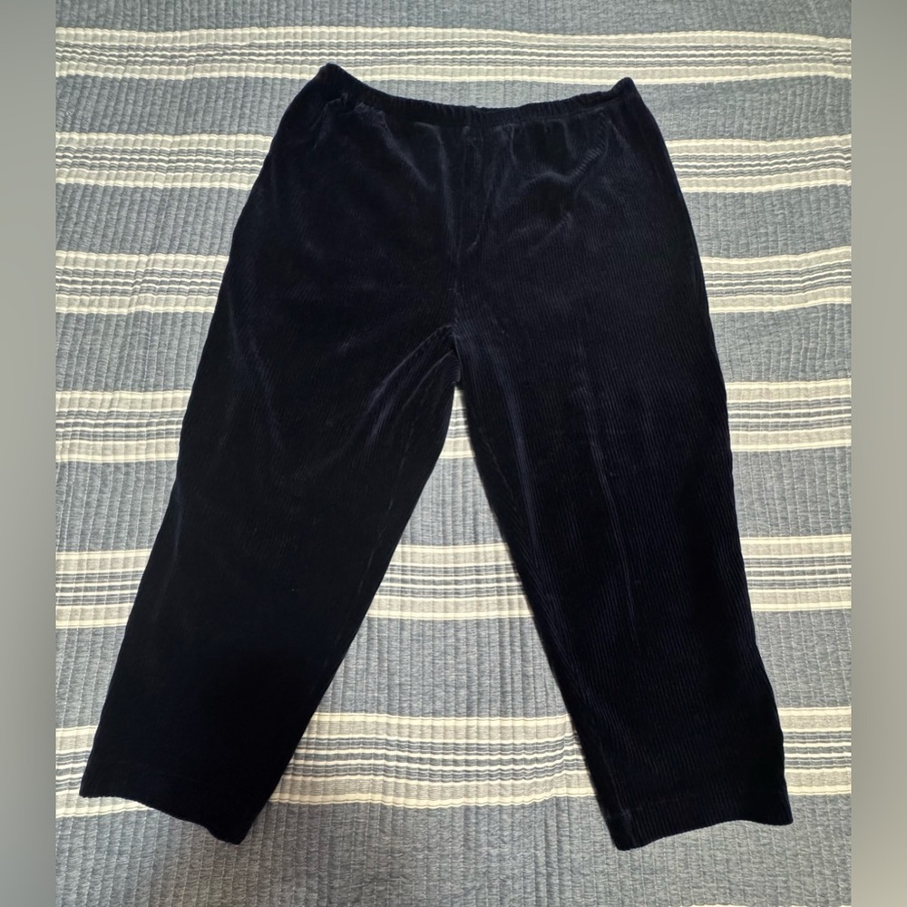 Valerie Steven’s 11 corduroy Women pants .